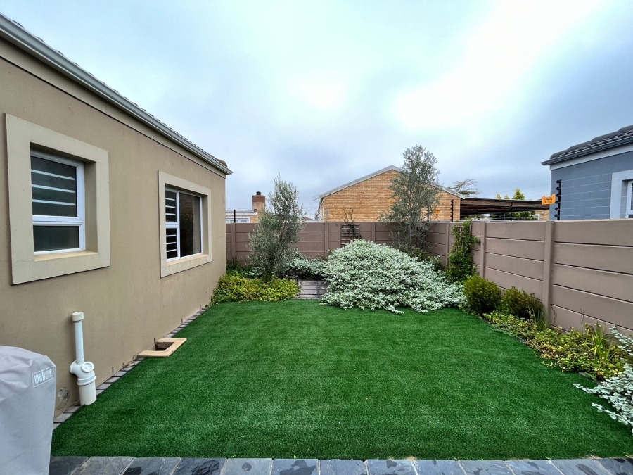 To Let 3 Bedroom Property for Rent in Zonnendal Western Cape